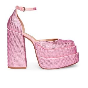 Steve Madden Charlize-r in pink
Brand new, Never worn
Size 6, fits true to size
